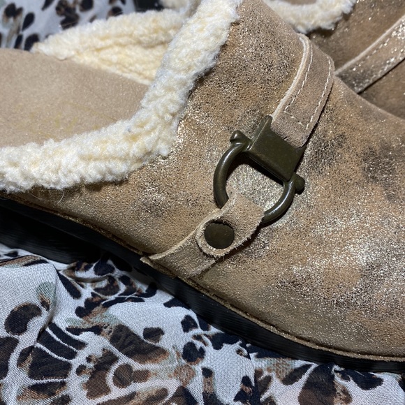 Italian clogs size 8 (I think). Gold. Worn once or twice with socks. - Picture 3 of 7